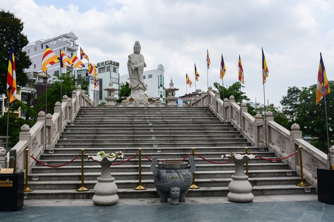 Support to buy Oxygen ventilators for Indians